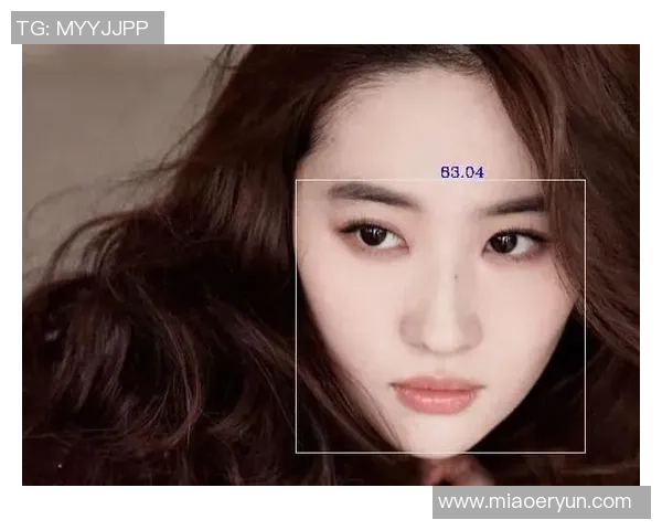 小姐姐如何选足球球星：颜值实力兼备的完美标准分析